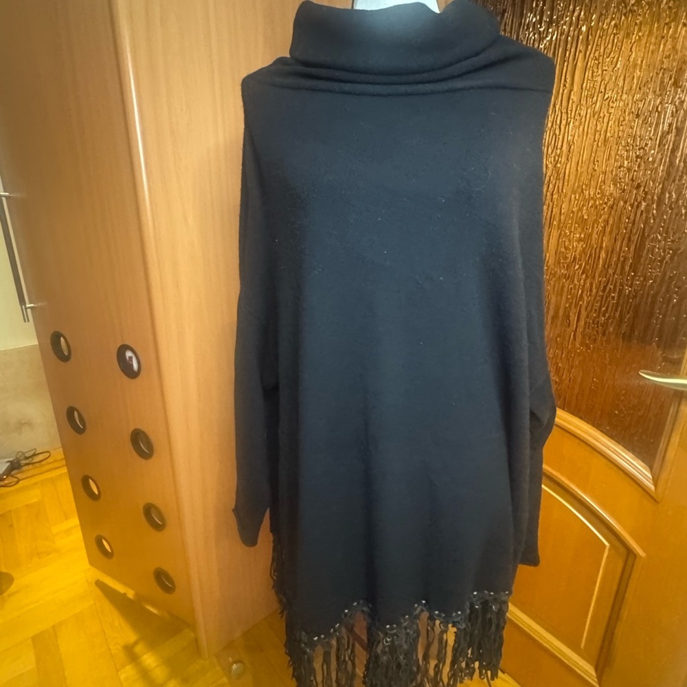 Agnona Italy 100% cashmere Chic Black Cowl Neck long Sweater tunic with Fringe